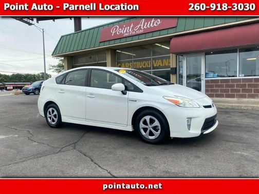White 2014 Toyota Prius Three