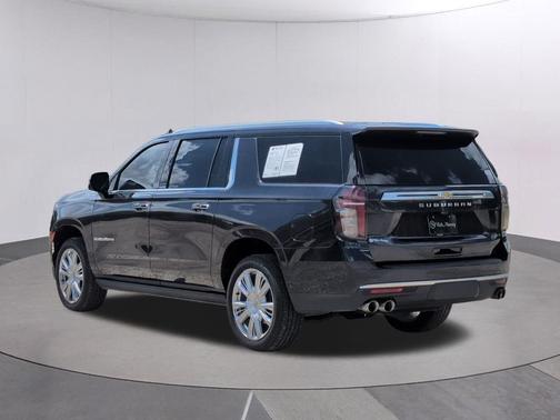 Dark Ash Metallic 2023 Chevrolet Suburban 2WD High Country