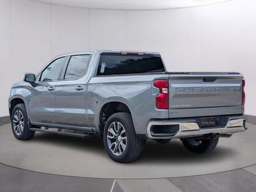 Sterling Gray Metallic 2023 Chevrolet Silverado 1500 LT