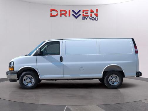 Summit White 2026 Chevrolet Express 2500 LT