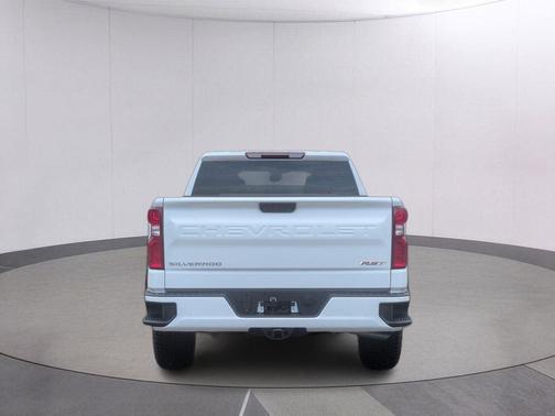 Summit White 2026 Chevrolet Silverado 1500 RST