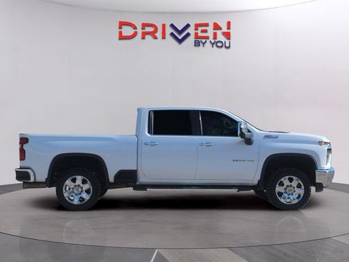 Summit White 2022 Chevrolet Silverado 2500 LTZ