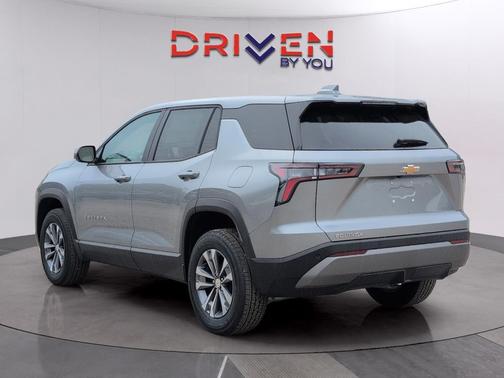 Sterling Gray Metallic 2026 Chevrolet Equinox 1LT