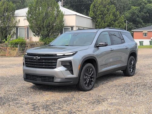 Sterling Gray Metallic 2026 Chevrolet Traverse LT