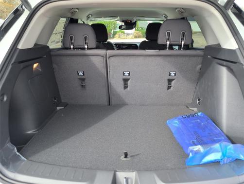 Summit White 2026 Chevrolet Trailblazer LT