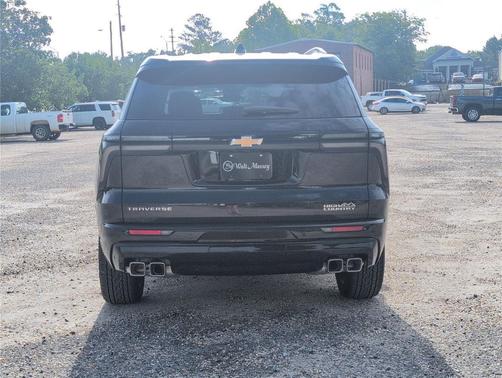 Mosaic Black Metallic 2026 Chevrolet Traverse High Country