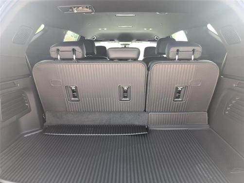 Mosaic Black Metallic 2026 Chevrolet Traverse High Country