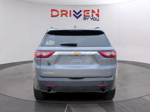 Satin Steel Metallic 2019 Chevrolet Traverse LT Leather