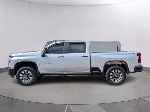 Silver Ice Metallic 2022 Chevrolet Silverado 2500 Custom