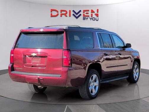 2017 Chevrolet Suburban LT