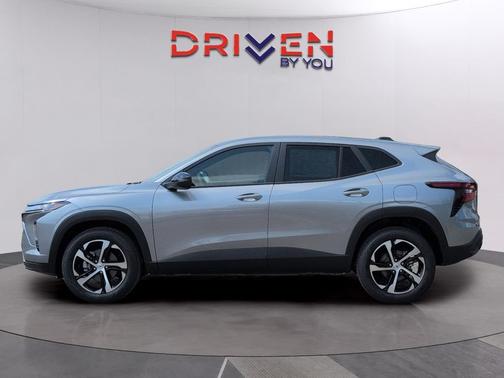 Sterling Gray Metallic 2026 Chevrolet Trax FWD 1RS