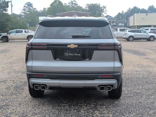 Sterling Gray Metallic 2026 Chevrolet Traverse LT