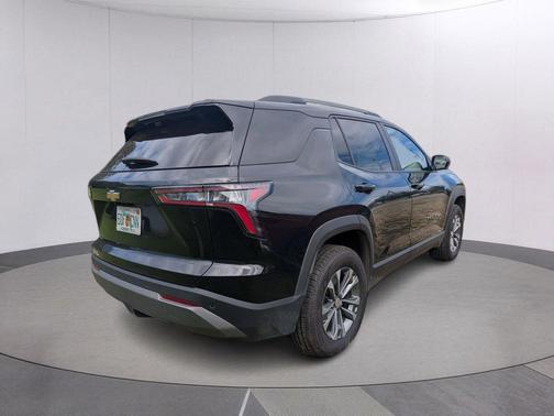 Mosaic Black Metallic 2025 Chevrolet Equinox 1LT