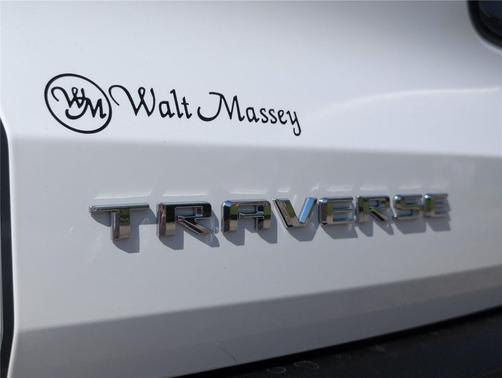 Summit White 2026 Chevrolet Traverse LT