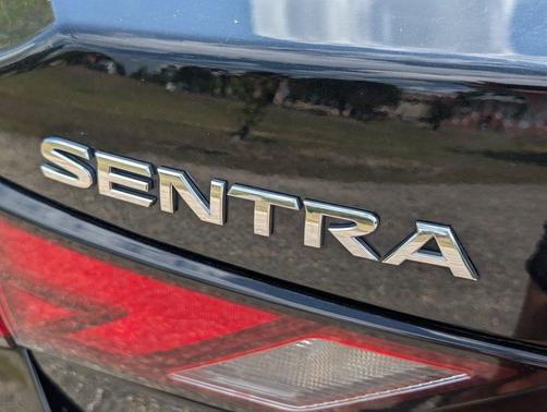 Super Black 2025 Nissan Sentra SV