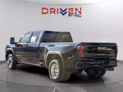 2024 GMC Sierra 3500 Denali