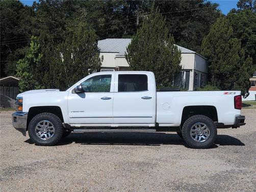 Summit White 2019 Chevrolet Silverado 2500 LTZ