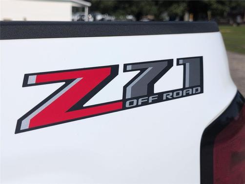 Summit White 2019 Chevrolet Silverado 2500 LTZ
