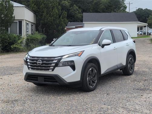 Everest White Pearl 2025 Nissan Rogue SV