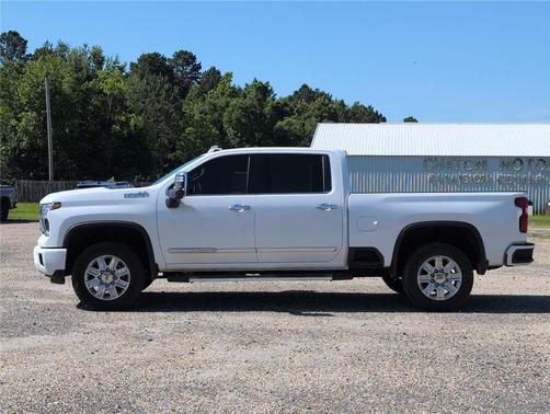 Summit White 2024 Chevrolet Silverado 2500 High Country