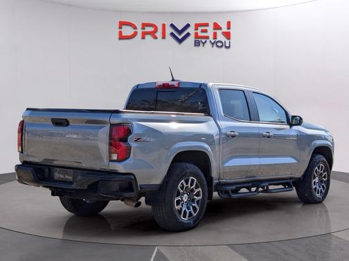 Sterling Gray Metallic 2024 Chevrolet Colorado Z71
