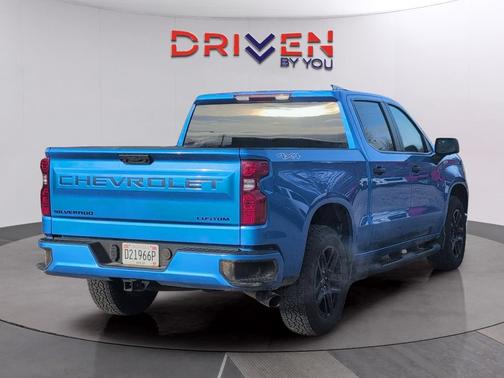 2025 Chevrolet Silverado 1500 Custom