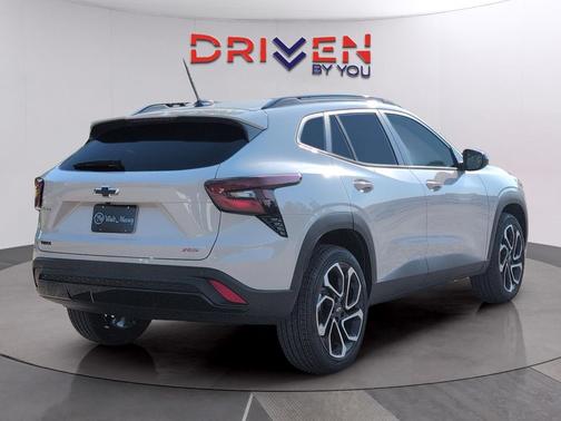 White Sands 2026 Chevrolet Trax FWD 2RS