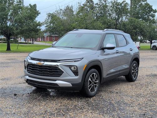 Sterling Gray Metallic 2026 Chevrolet Trailblazer LT