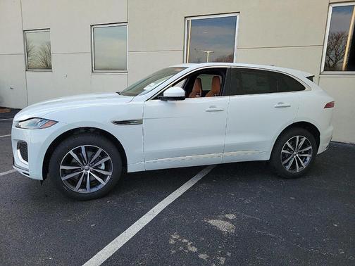 2024 Jaguar F-PACE P250 R-Dynamic S