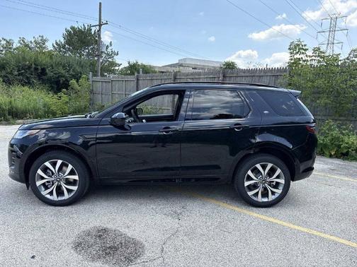 Santorini Black 2026 Land Rover Discovery Sport LANDMARK