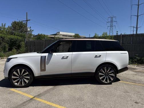 Ostuni Pearl White 2025 Land Rover Range Rover P615 SV