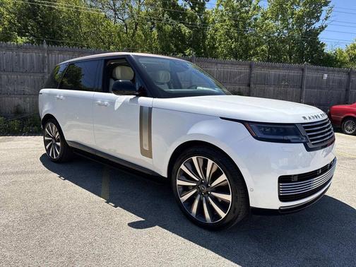 Ostuni Pearl White 2025 Land Rover Range Rover P615 SV