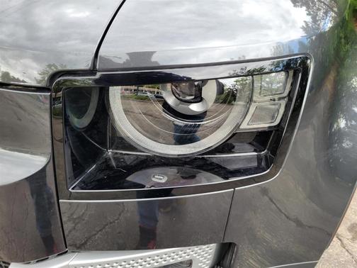 2025 Land Rover Defender P400 S