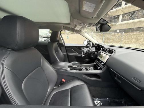 2020 Jaguar F-PACE 25t Premium