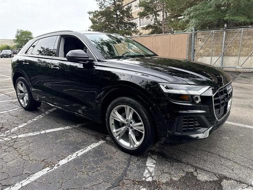 2019 Audi Q8 Premium Plus