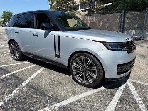 2025 Land Rover Range Rover P400 SE