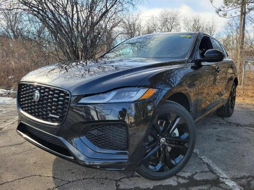 2025 Jaguar F-PACE P400 R-Dynamic S