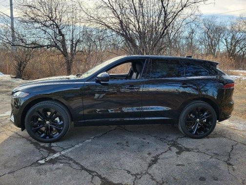 2025 Jaguar F-PACE P400 R-Dynamic S
