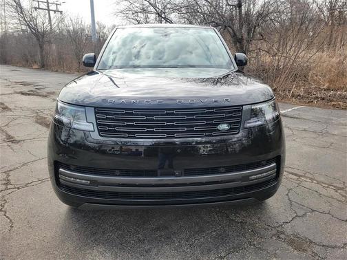 2025 Land Rover Range Rover P400 SE