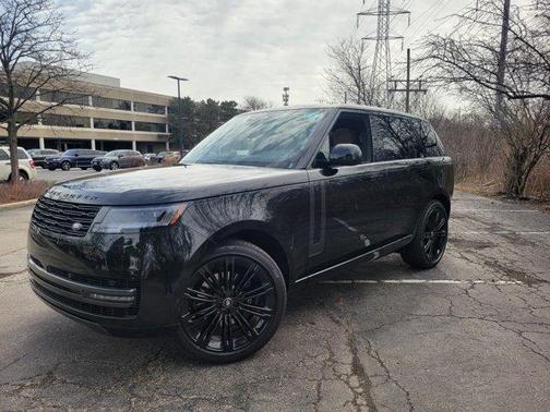 2025 Land Rover Range Rover P400 SE