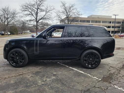 2025 Land Rover Range Rover P400 SE