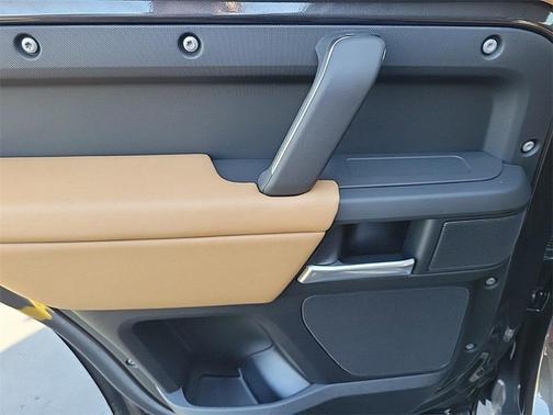 2025 Land Rover Defender P300