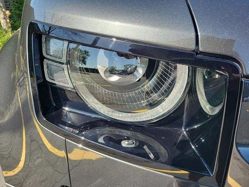 2025 Land Rover Defender P300