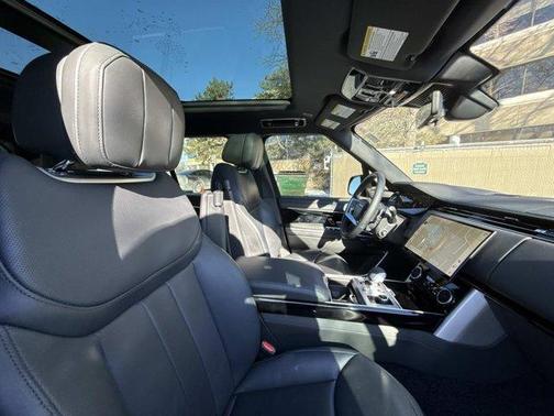 2023 Land Rover Range Rover P400 SE