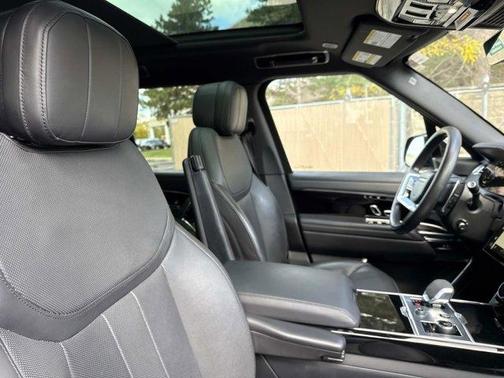 2023 Land Rover Range Rover P530 SE
