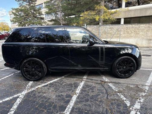2023 Land Rover Range Rover P530 SE