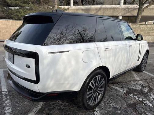 2023 Land Rover Range Rover P530 SE
