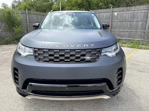 Varesine Blue 2026 Land Rover Discovery EDITION