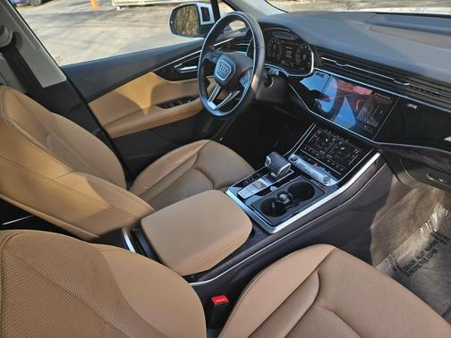 2023 Audi Q7 55 Prestige