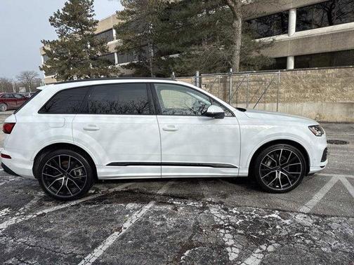 2023 Audi Q7 55 Prestige